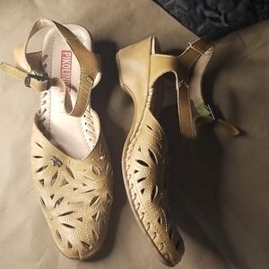 Pikolinos size 6.5